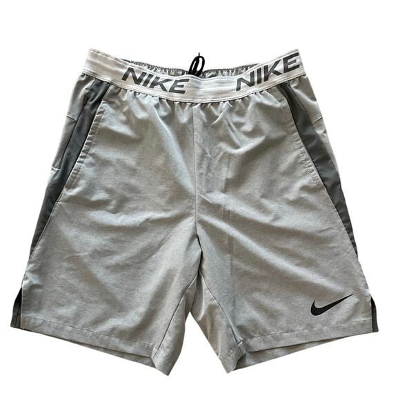 Nike Dri-Fit Flex 8” Training Athletic Shorts Size Small Iron Gray Lightweight - Picture 1 of 9